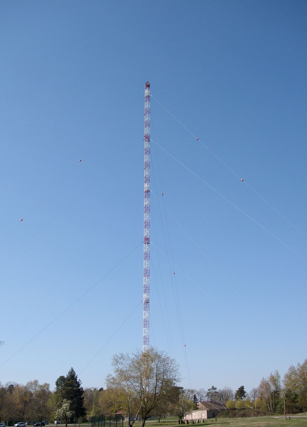 Sendemast »Funkerberg« Königs Wusterhausen | Bildquelle: DRA/Fischer Sendemast »Funkerberg« Königs Wusterhausen