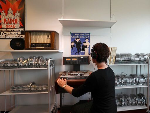 Hörfunkdokumentation im DRA | Bildquelle: DRA/Sabrina Bernhöft