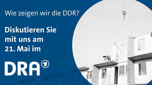Montagearbeiten am Plattenbau