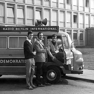 Werbewagen des RBI mit Helmut Fielkow, Günter Höhne und Frank Narten in Berlin 1971