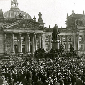 Proklamation der Republik durch Scheidemann, 9. November 1918